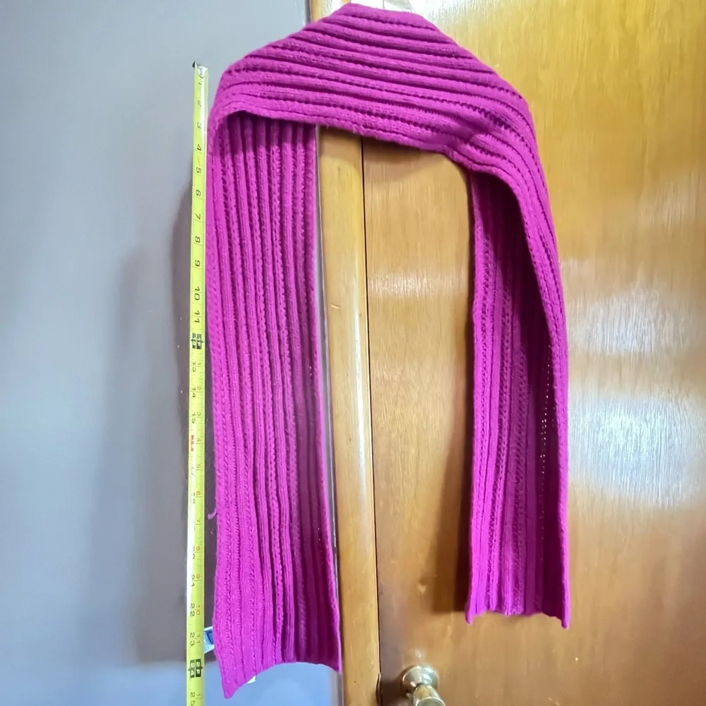 NWT Old Navy Chunky Knit Scarf Long Magenta Pink Cozy Chic Winter Fall Accessory